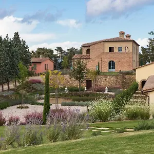https://cignella.it-tuscanyhotel.com